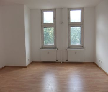 2-Zimmer-Wohnung mit Balkon in zentraler Lage von Essen-Holsterhausen! - Foto 1