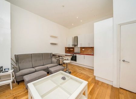 Elgin Avenue - Photo 2