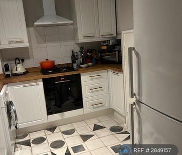 2 bedroom maisonette to rent - Photo 5