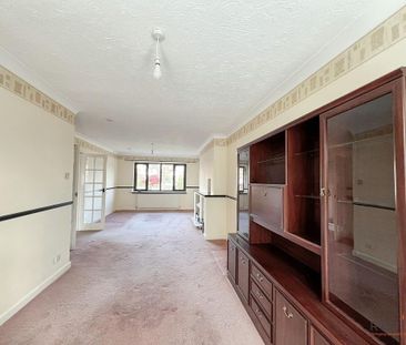 4 bedroom detached house to rent - Photo 1