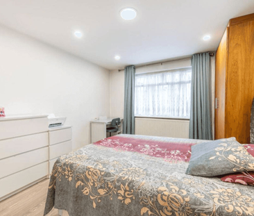 Coles Green Road, London, NW2 - Photo 3