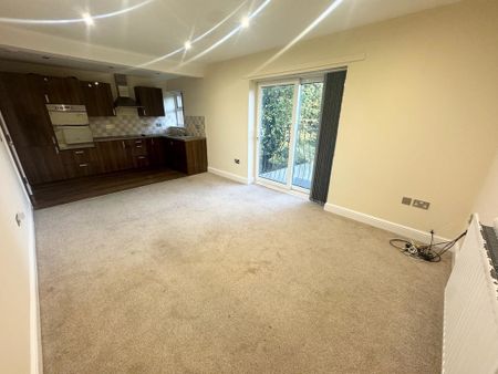 2 Bedroom Apartment - Photo 2