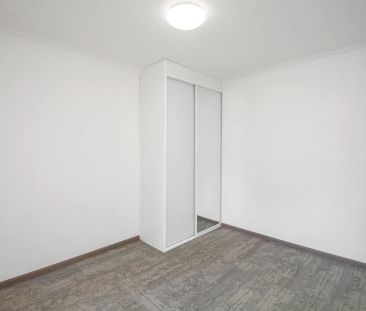 SPACIOUS 1 BEDROOM GEM IN THE HEART OF ROSEHILL! - Photo 4