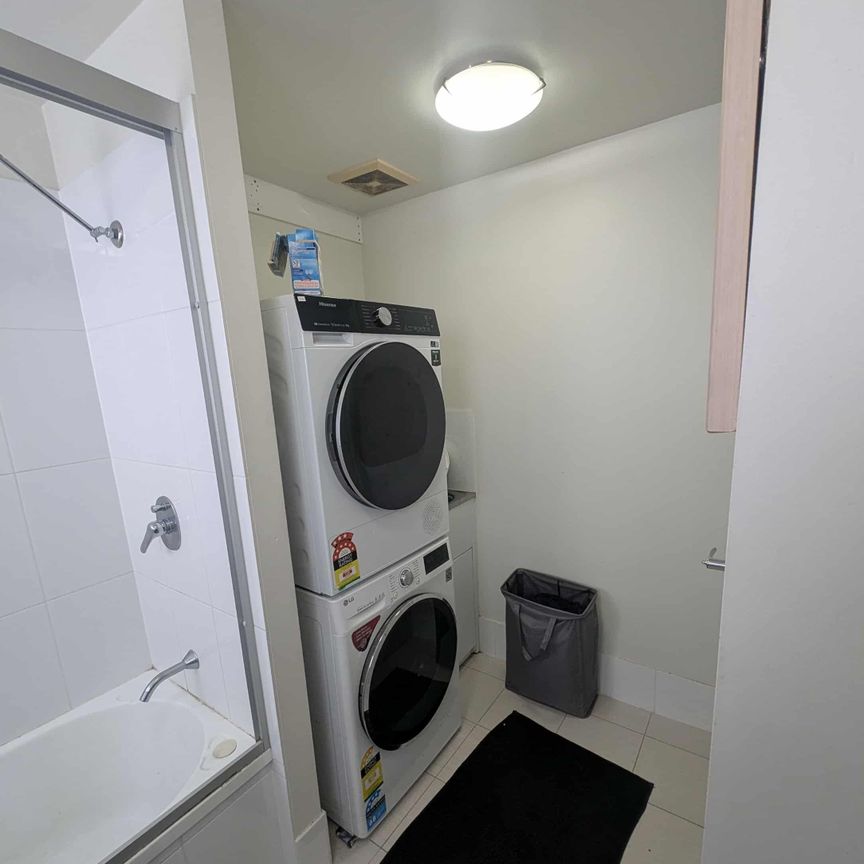 Indooroopilly - Photo 1