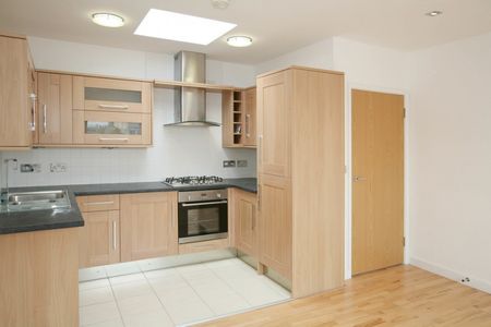 Vibeca Apartments, Chicksand Street, Spitalfields, London E1 - Photo 2