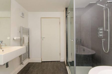 1 bedroom flat to rent - Photo 5