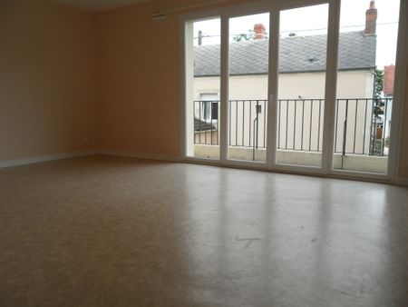 A LOUER - Quartier avenue de Dun - T2 de 53.48m² avec parking, balcon et cave - Photo 2