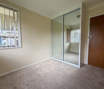 Refreshed family home in prime South Penrith location - Photo 3