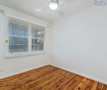 Air-conditioned one bedroom unit with extra large garage - Photo 3