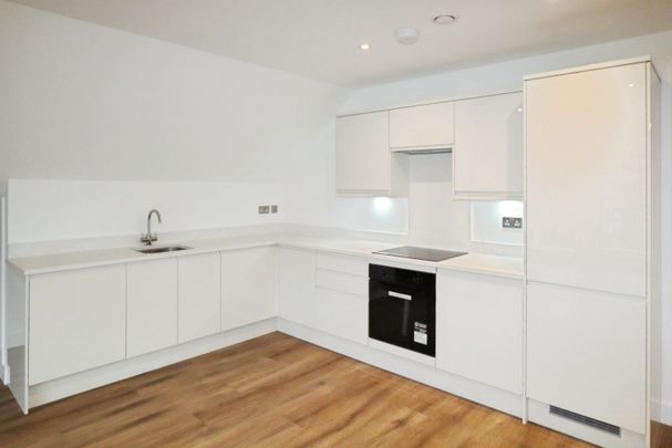 1 bedroom Flat To Let - Photo 1
