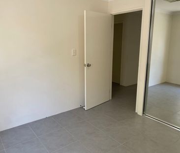 Modern Family Home - Photo 2