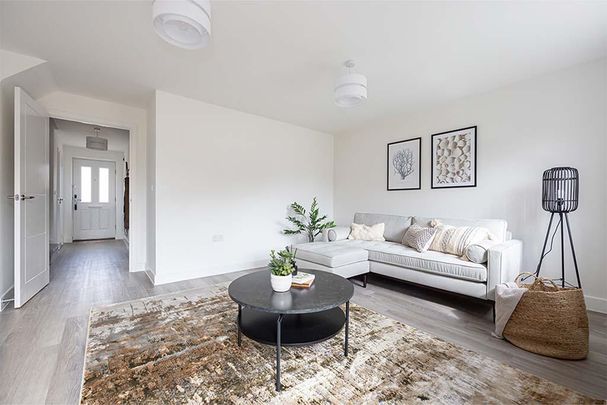 3 bedroom semi-detached house to rent - Photo 1