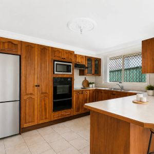 Modern townhouse in the heart of the CBD - Photo 2