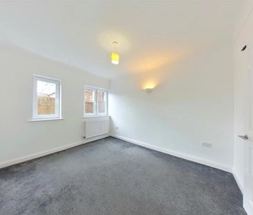 2 bedroom ground floor flat to rent - Photo 3