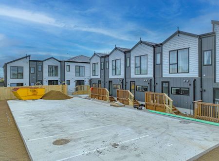 3 x High-Spec New Build Homes In The Heart of Mangere! - Photo 2