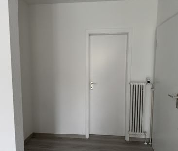 REUTLINGEN: Schönes 1 Zimmer-Apartment im 2. Obergeschoss mit Balkon - Photo 1