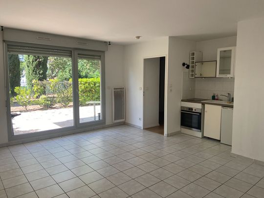 Location Appartement 2 pièces 40m² CALUIRE ET CUIRE 69300 - Photo 1