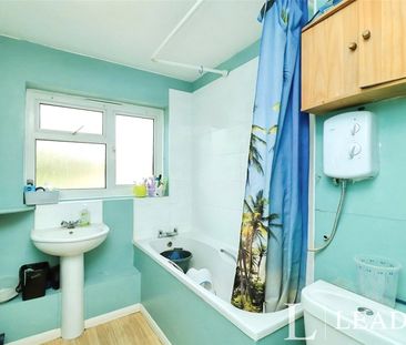 2 bedroom apartment to rent Little Grove Field, Harlow, CM19 - Photo 4