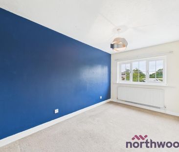 3 bedroom mews to rent - Photo 2