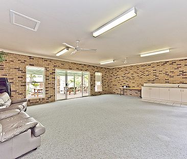 Included internet and water - Photo 2