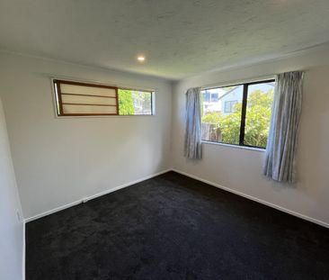 24 Fernhaven Grove, Newlands - Photo 1