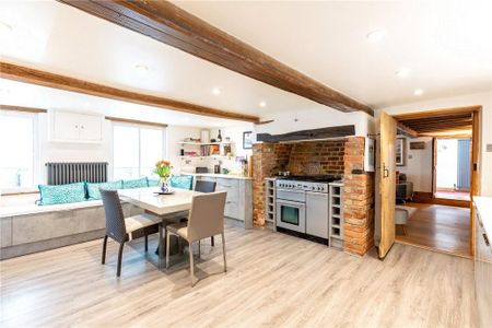 3 bedroom detached house to rent - Photo 4