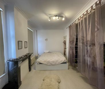 OORDEGEM - Charmant appartement met koer vlakbij het centrum - Photo 5