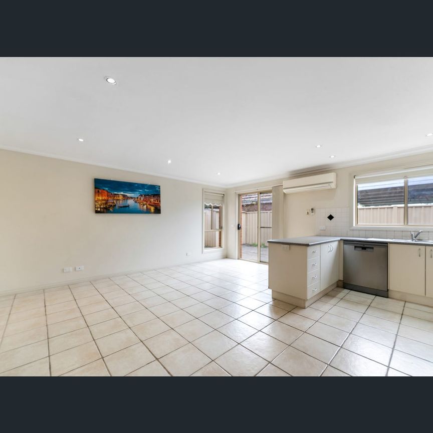 1B Craig Street, Long Gully, Vic 3550 - Photo 1
