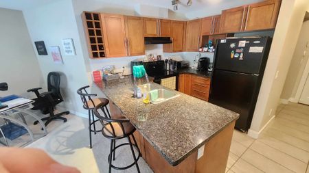 Big, Ground Floor 1 bed + den at Waterscapes - Photo 2