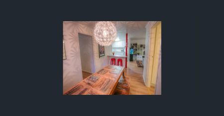 LOW MAINTENANCE - Photo 4