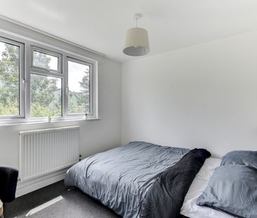 6 Bed Terraced House, Baden Road, BN2 - Photo 2