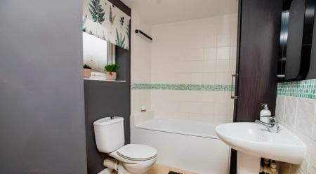 2 Bed 1 Bath - Photo 4