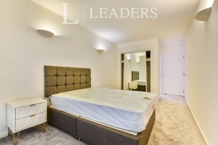 2 bedroom apartment to rent Skyline Central 2, 49 Goulden Street, Manchester, M4 - Photo 3