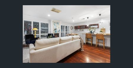 Fabulous Family Home in Prime Nedlands Location - Photo 5