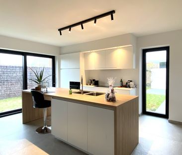 PRACHTIG GERENOVEERDE WONING MET LOODS - Photo 6