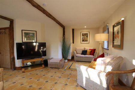 1 bedroom detached bungalow to rent - Photo 2