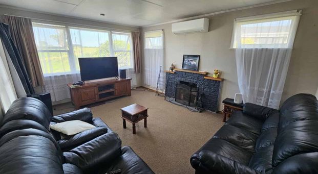 THREE BEDROOM HOME IN WAITARA - Photo 1