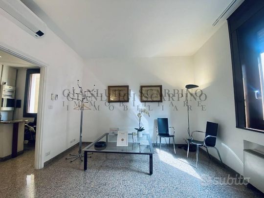 Appartamento di 140 m² con più di 5 locali a Bolog - Foto 1