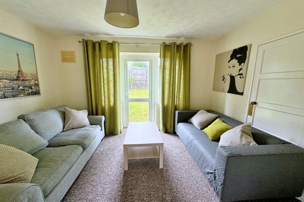 4 bedroom semi-detached house to rent - Photo 1