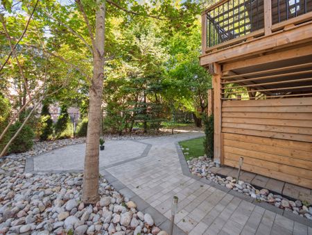 For Lease - 24 Dawlish Avenue, Aurora, Ontario - Photo 3