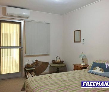 SPACIOUS 4-BEDROOM, 3-BATHROOM HOME IN AN UNBEATABLE CBD LOCATION - Photo 3