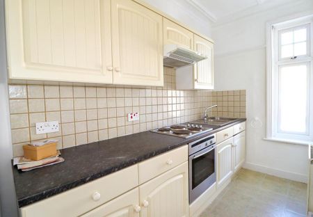 1 bedroom flat to rent - Photo 2