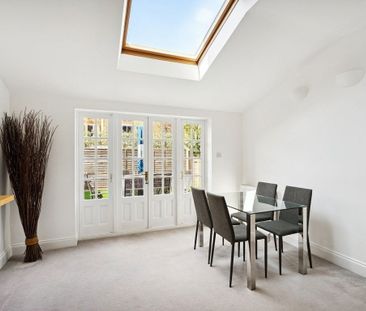 Carminia Road, SW17 8AH, London - Photo 2