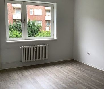 Frisch saniert: Sofort verfügbar Ihre neue 2-Zimmer-Wohnung! - Photo 1