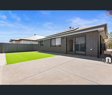 33 Formossa Cct, Riverlea Park, SA 5120 - Photo 3