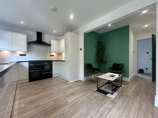 Canterbury Road, Guildford, Surrey, GU2 9TF - Photo 1