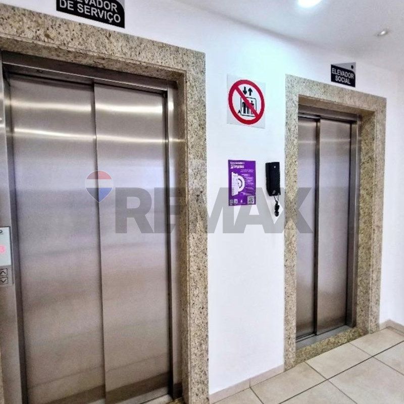 Excelente Apartamento/Studio MOBILIADO de 1 Quarto com Garagem Coberta próximo ao Independência Shopping - Foto 1
