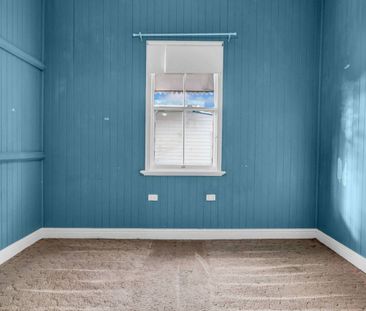 Beautiful 1919 built Queenslander - Photo 4