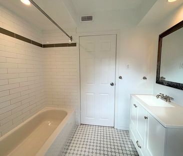 $1,699 / 2 br / 1 ba / 32 Arthur st S unit 2 - Photo 3