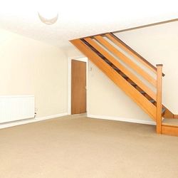 High Street, Manston, Ramsgate, CT12 5BG, Kent - Photo 4